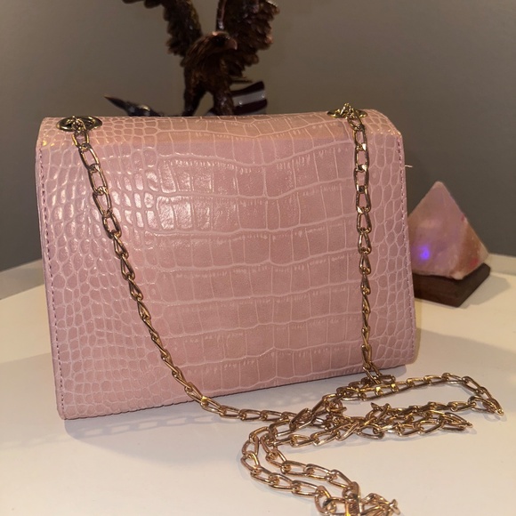 Pink purse - Picture 3 of 4